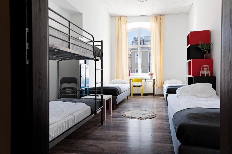 Quadruple Room image 3