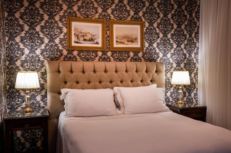 Sofistic Hotel - image 25
