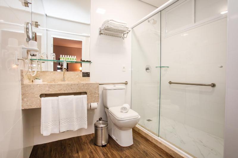 Sofistic Hotel - image 15