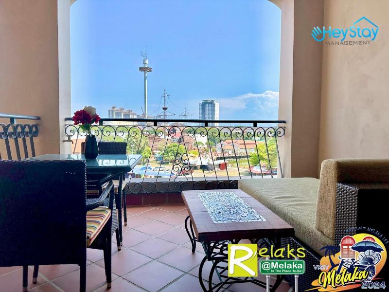 CasaDeRio DeluxRiverSuite Walk5minsToJonkerSt by HeyStay Management - image 16
