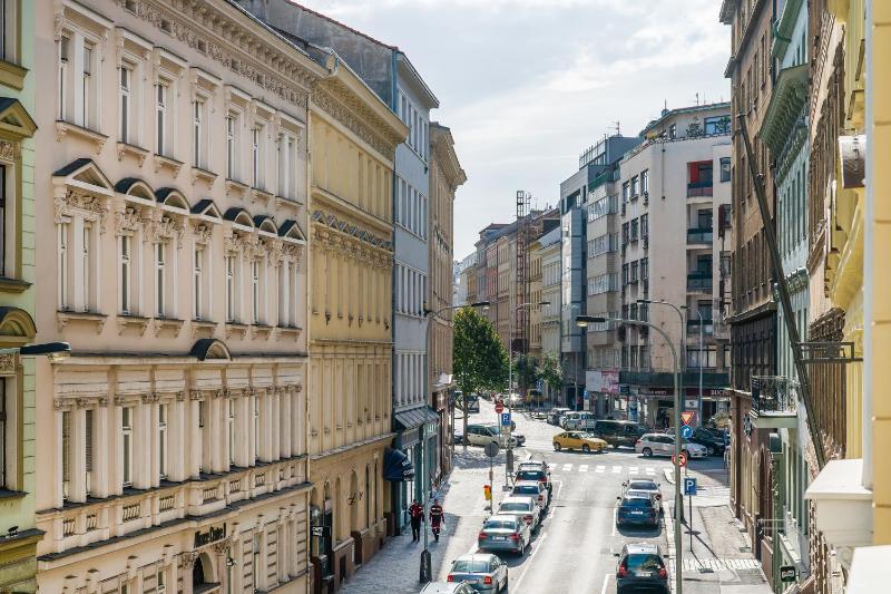 Prague Studios- At the Muzeum Living - image 13
