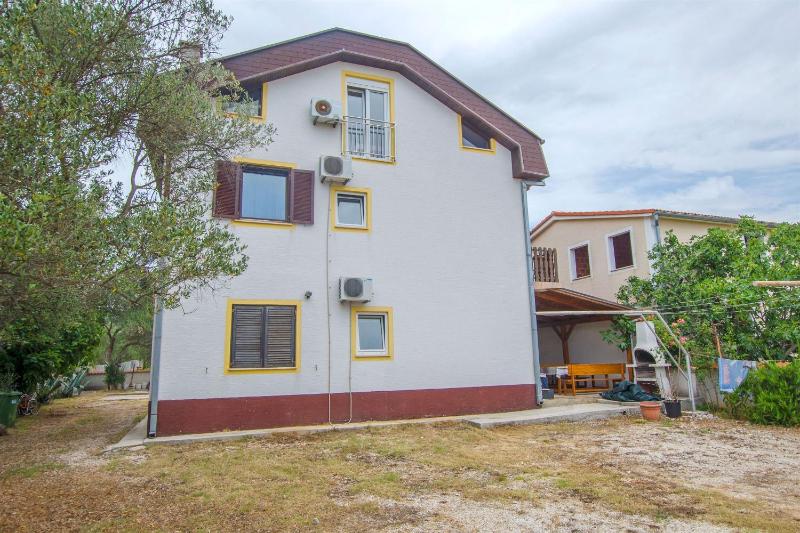 Apartments Ivan - image 1