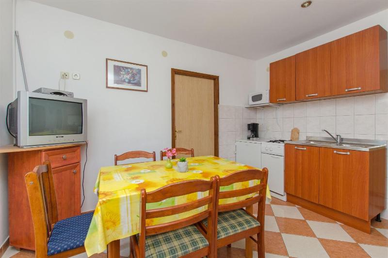 Apartments Ivan - image 5