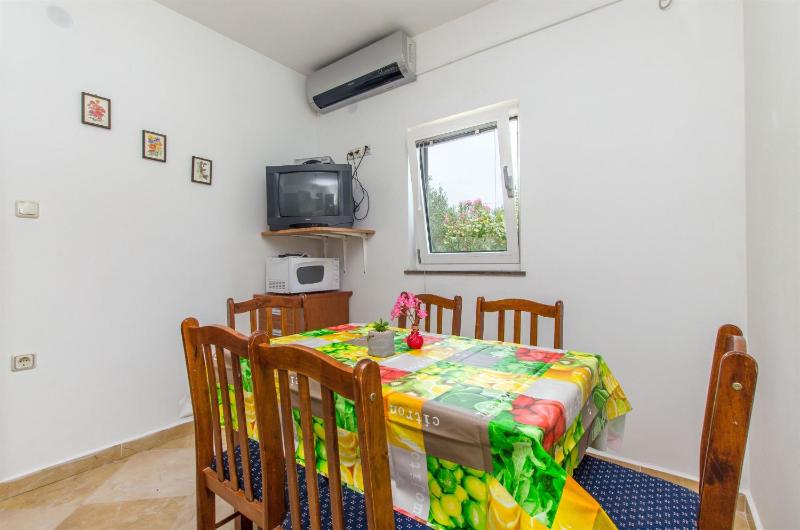Apartments Ivan - image 3