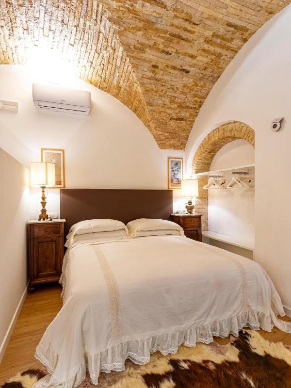 Saint Francis Apartment - image 15