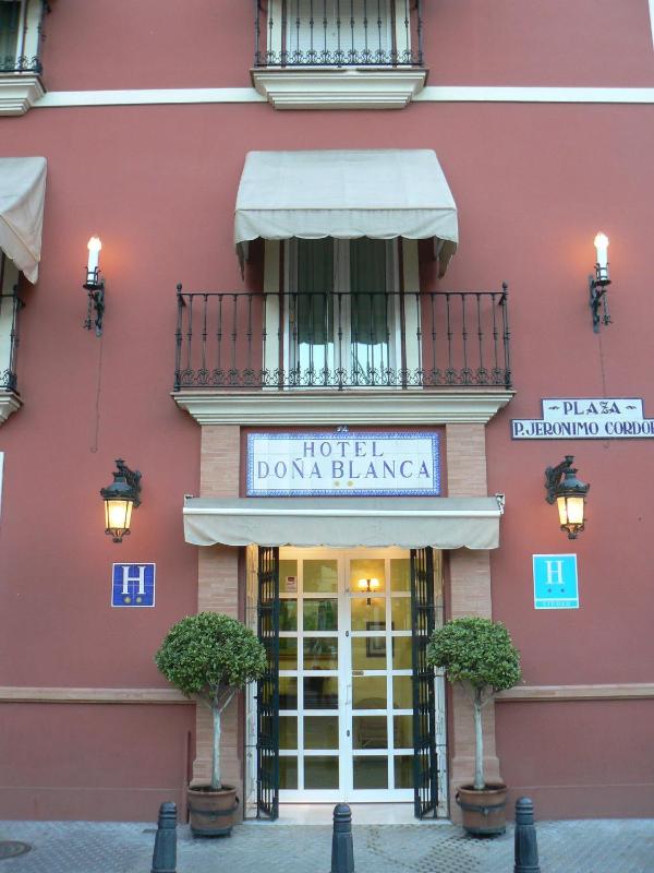 Hotel Doña Blanca - image 4