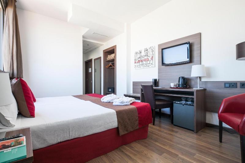 Superior Single Room image 3