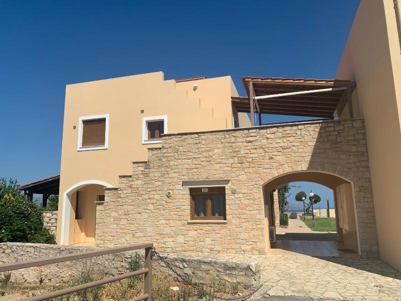 Two-Bedroom House - Karoti 18 image 2