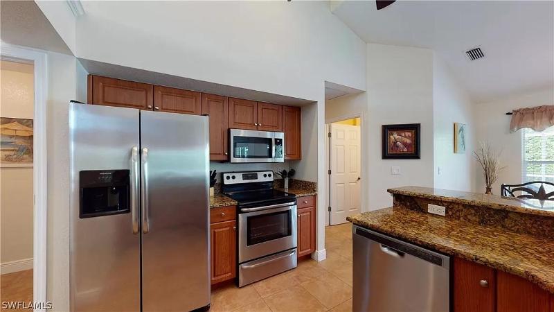 New listing - Villa CShells 3beds/2 baths heated pool home with perfect south-western exposure - image 13