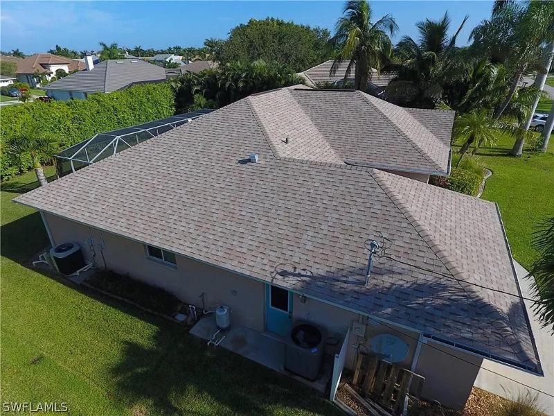 New listing - Villa CShells 3beds/2 baths heated pool home with perfect south-western exposure - image 6