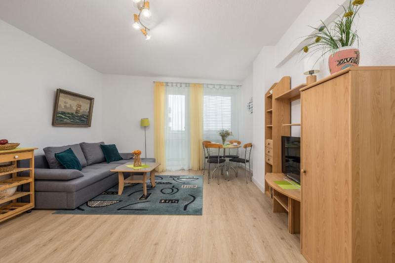 Comfy Studio Turystyczna 300 m to the beach by Noclegi Renters - image 8
