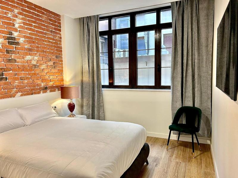 SUITE 1907 OVIEDO COLLECTION - image 2