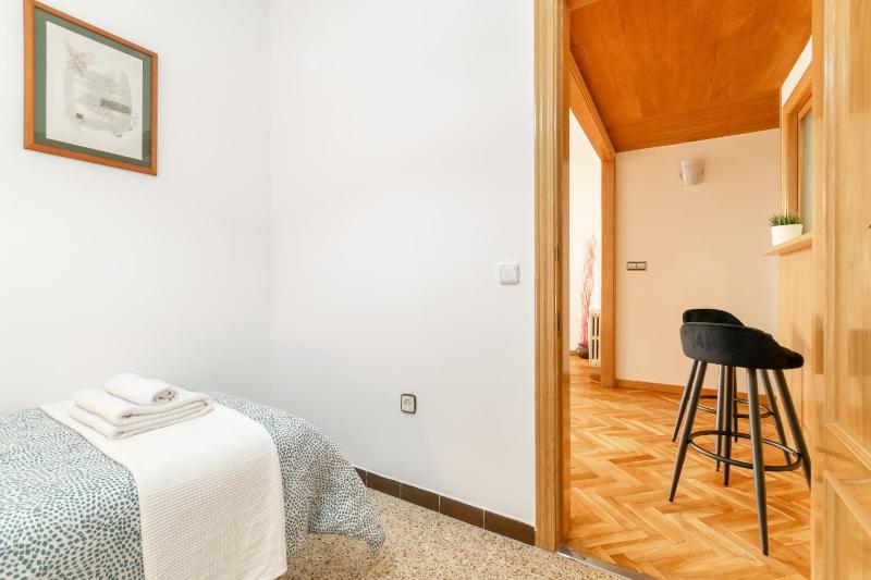 Confort Barcelona Rentals - image 4