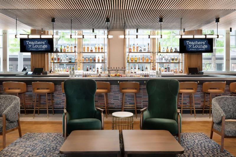 The Slate Hotel Denver Downtown Tapestry by Hilton - image 20