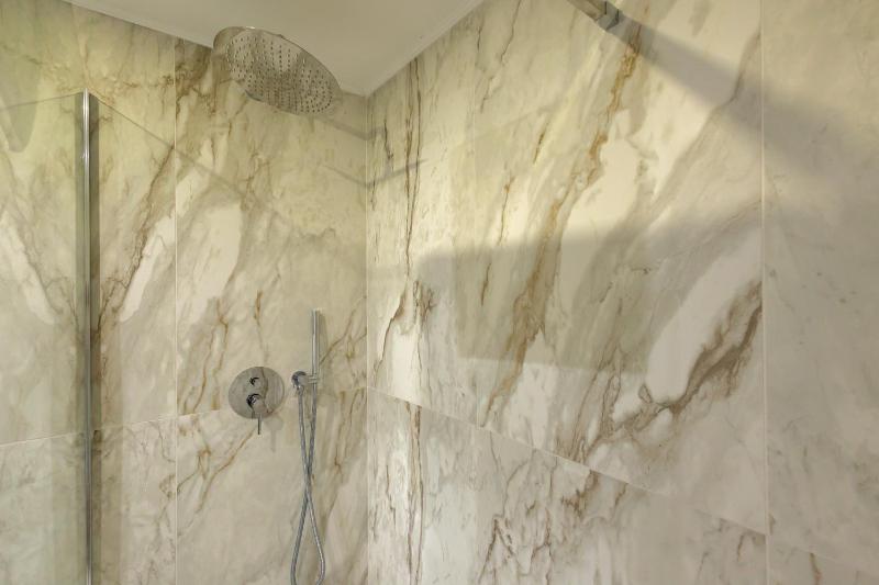 Standard Single Room image 3