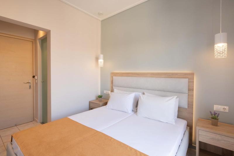 Standard Single Room image 3