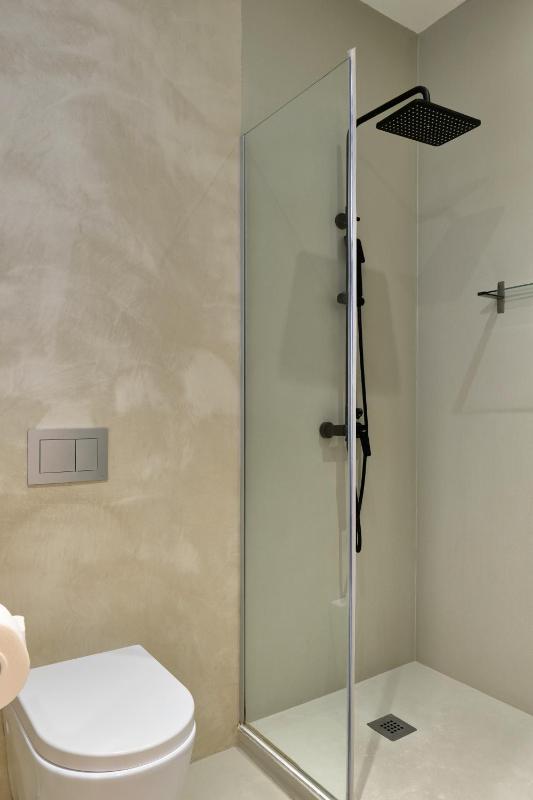 Standard Double or Twin Room image 2