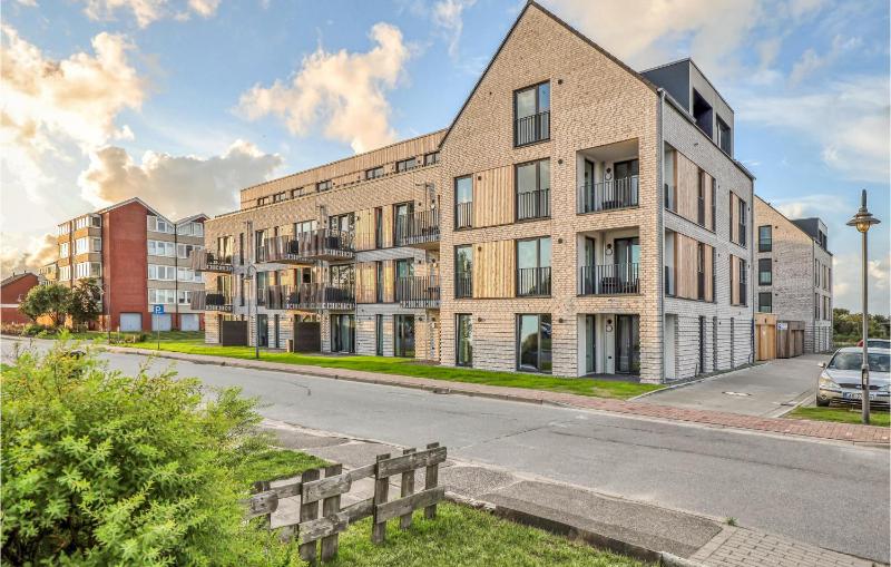 Lovely Apartment In Nordstrand With Wifi - image 4