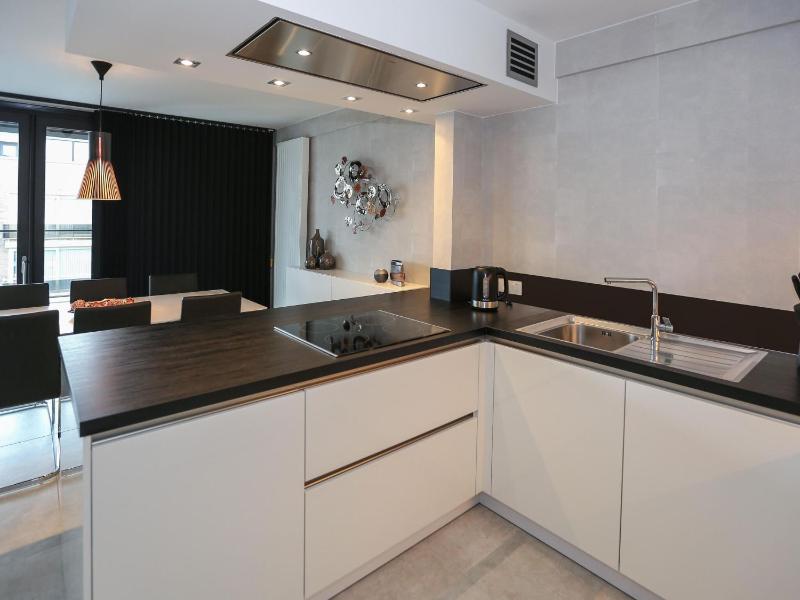 Apartment in Middelkerke with Large Terrace - image 21