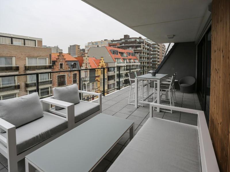 Apartment in Middelkerke with Large Terrace - image 17