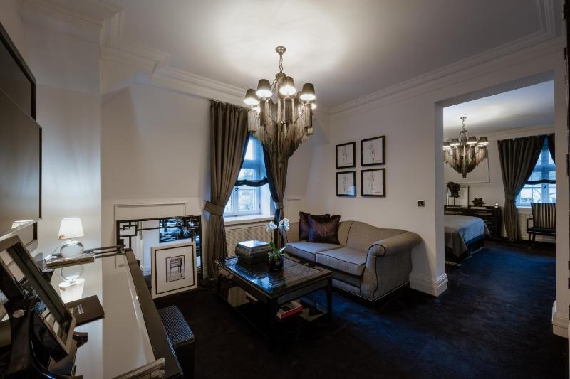 King Premium Junior Suite image 2