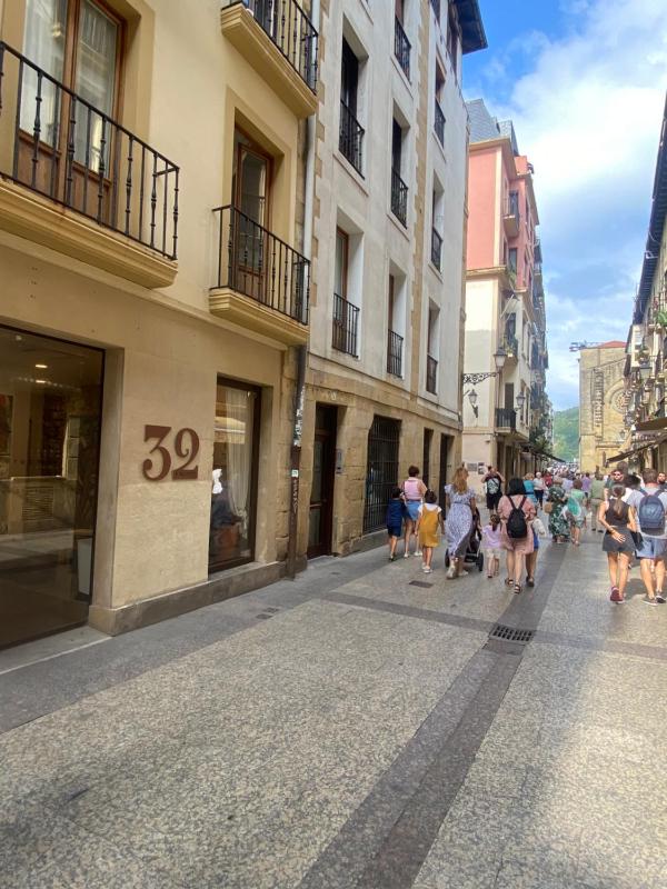 32 De Agosto ROOMS - image 12