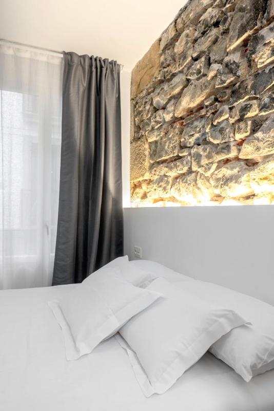 32 De Agosto ROOMS - image 6