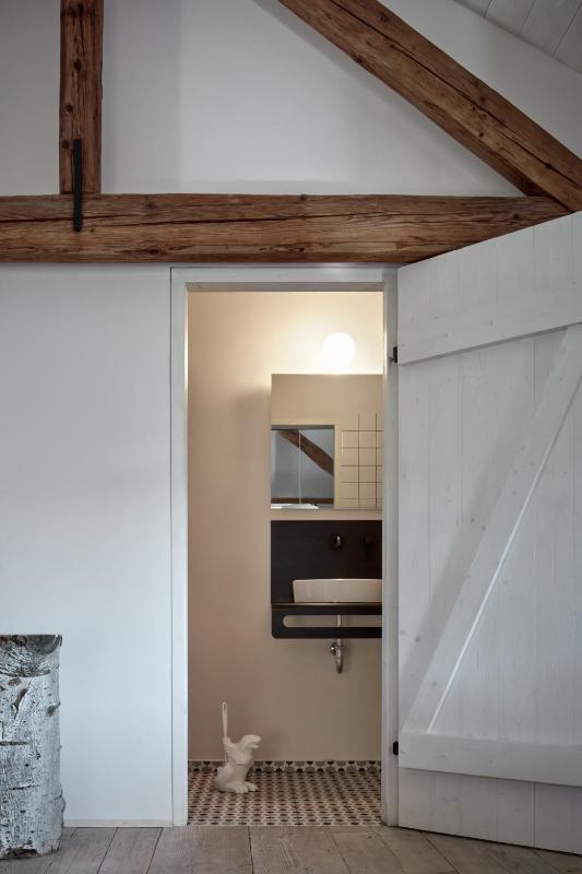 Junior Suite with Balcony image 4