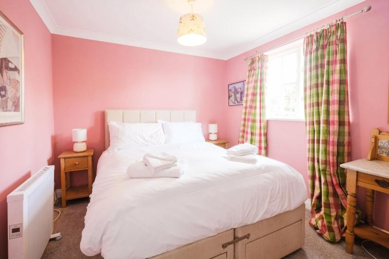 8 Saxonfields - image 13