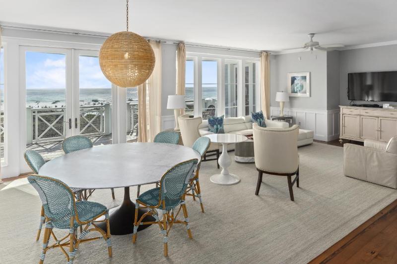 BEAUTIFUL GULF VIEWS Spacious Updated 316B WaterSound Crossings Steps to Beach and Pool condo - image 7