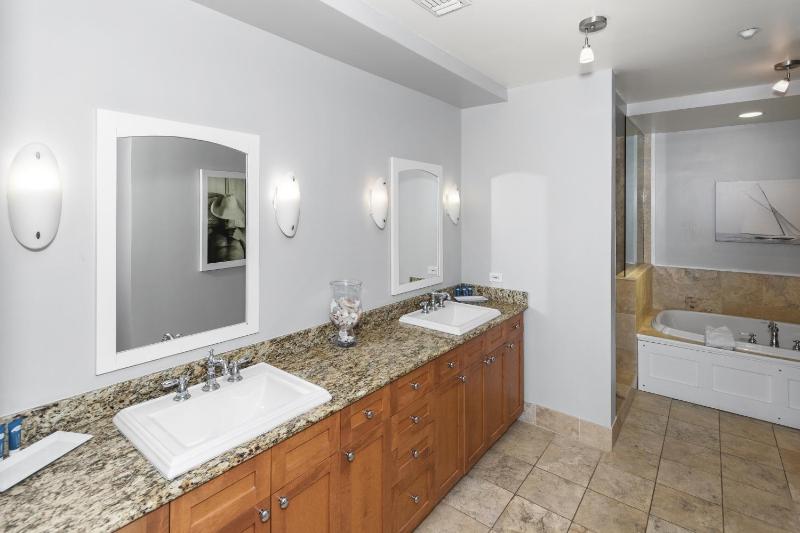 BEAUTIFUL GULF VIEWS Spacious Updated 316B WaterSound Crossings Steps to Beach and Pool condo - image 21