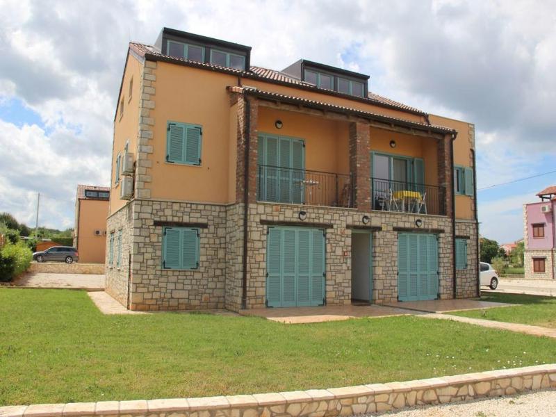 Two-Bedroom Apartment with Balcony image 2