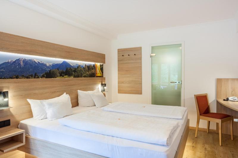 Standard Double Room image 1