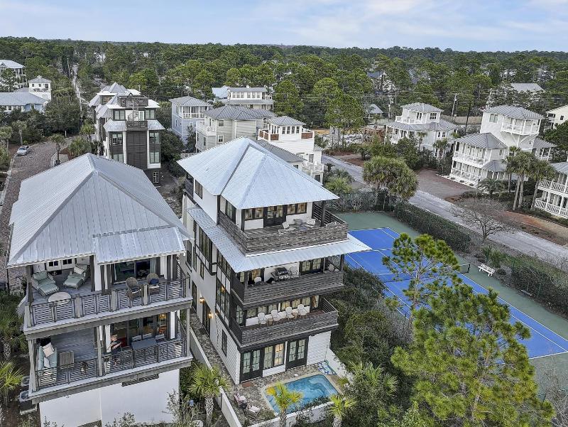 Gulf Views Private Pool Luxurious Home - Vista Del Mare home - image 22