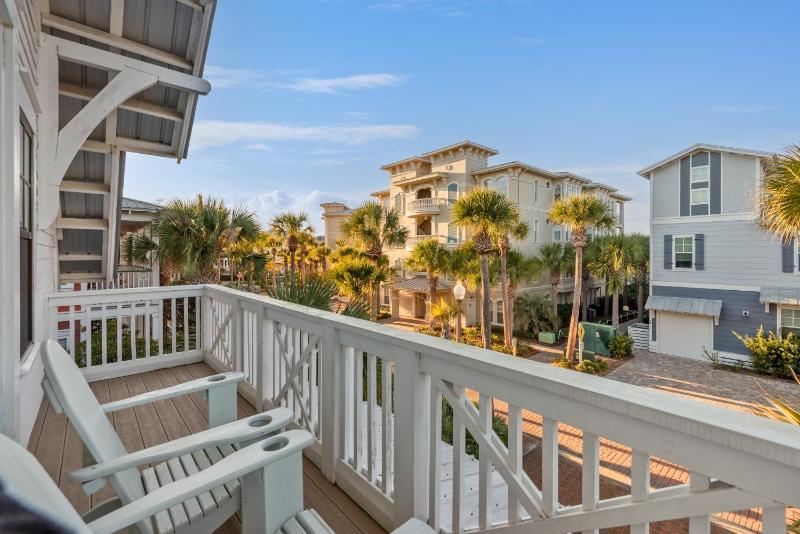 Carefree Cottage - 46 E Seacrest Blvd - image 13