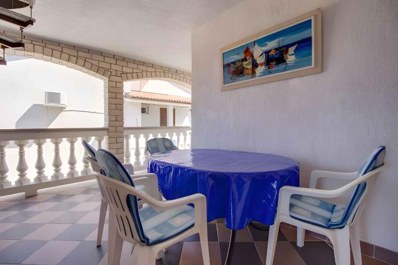 Apartments in Mali Losinj 14882 - image 3