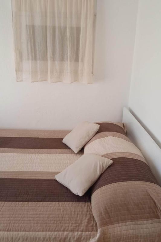One-Bedroom Apartment with Balcony and Sea View image 1