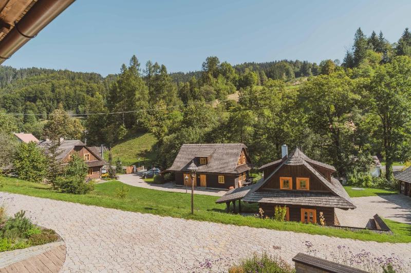 Chalet image 2