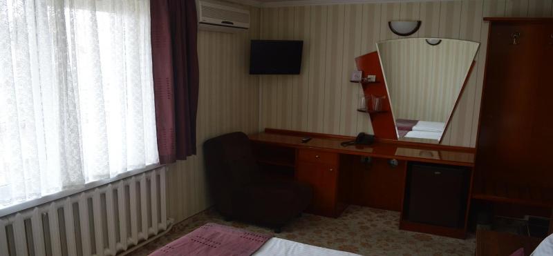 Standard Double or Twin Room image 2