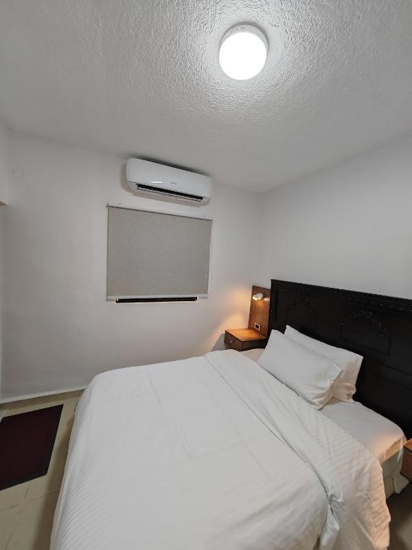 Single Room image 2