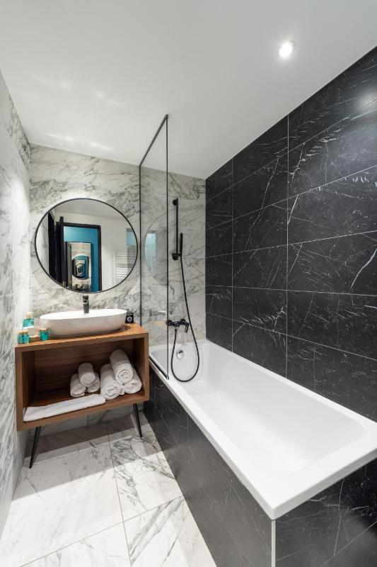 Triple Room with bath and Village View image 4