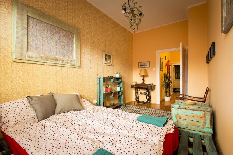 Apartment image 3