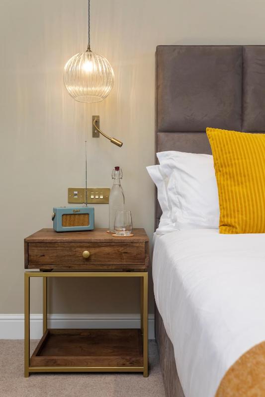 Executive Suite image 4