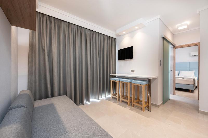 Poseidon Deluxe Apartments - image 20