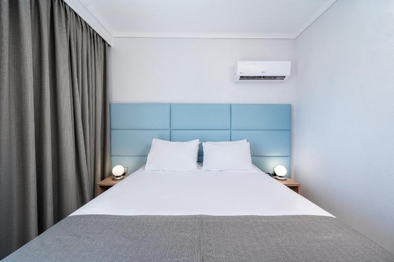 Poseidon Deluxe Apartments - image 12