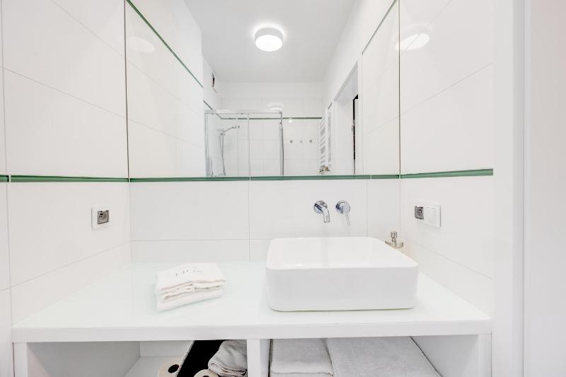 HUS - caloroczne komfortowe szeregi blisko plazy - image 24