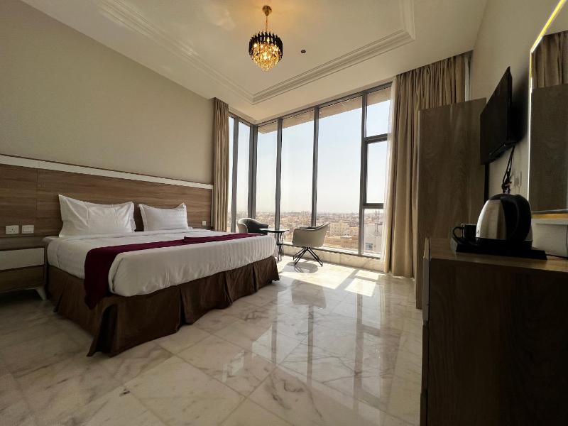 Deluxe Junior Suite image 1