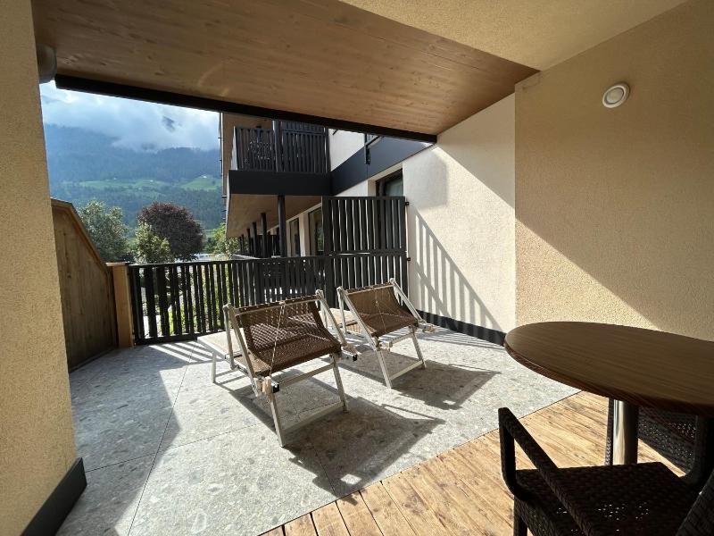 Apartment with Garden View image 3