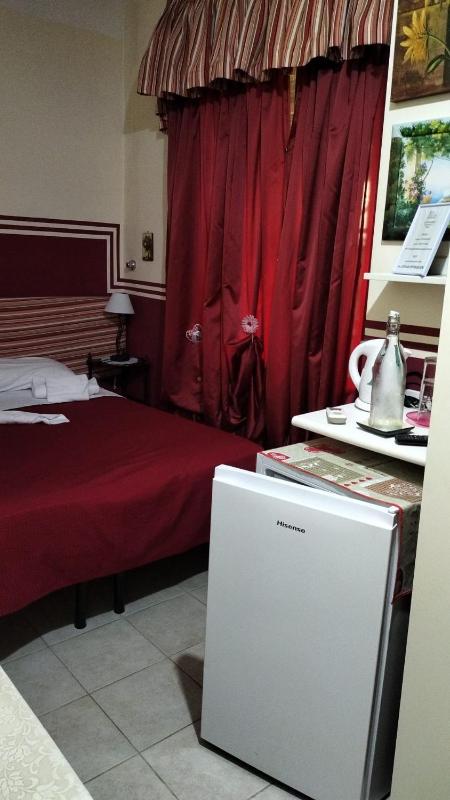 Budget Double or Twin Room image 3