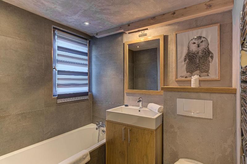 Chalet d'Olivier Alpes Agency Les Praz Chamonix Sleeps 8 - image 15